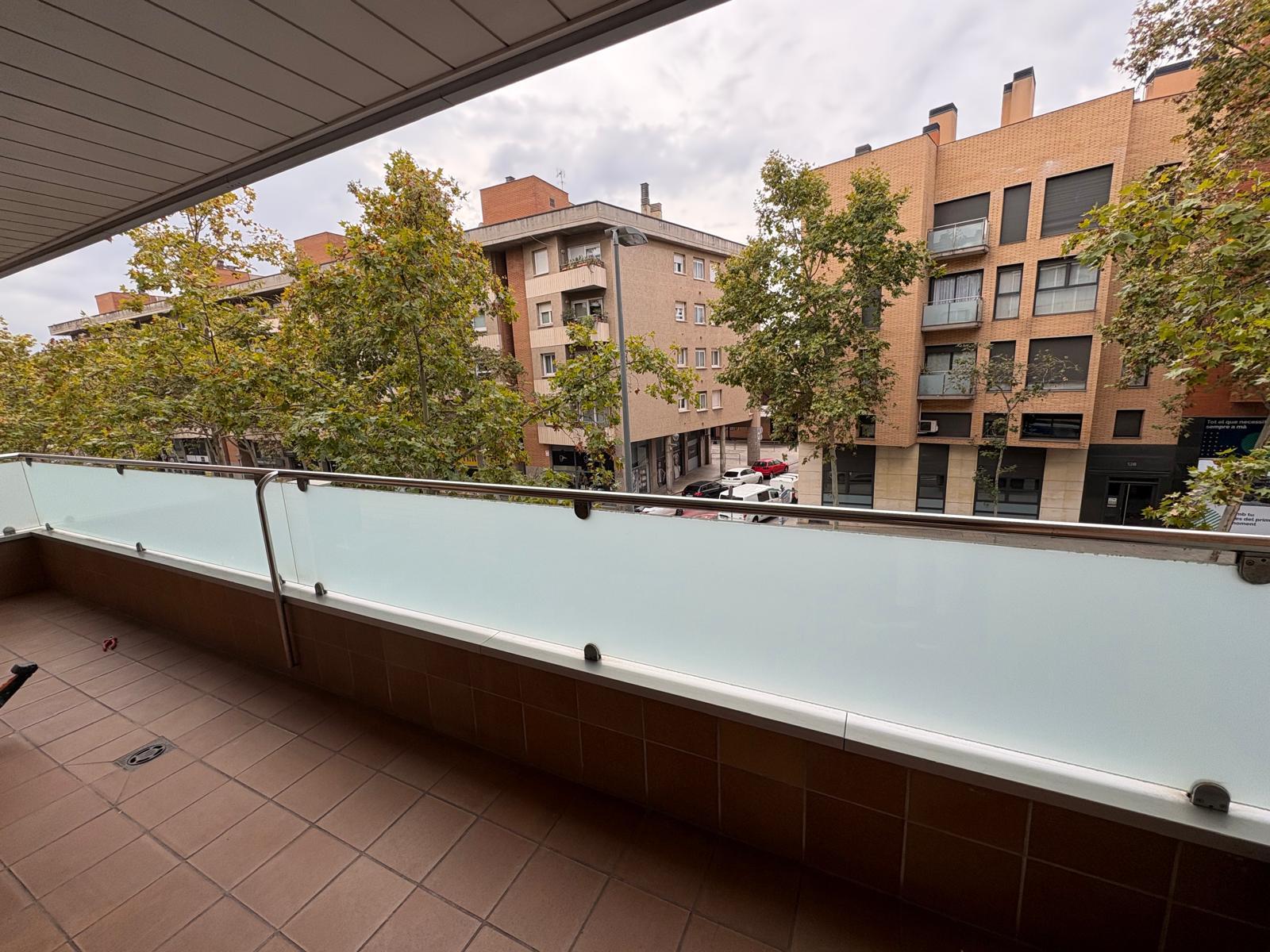 Piso en venta en Sabadell 8/27