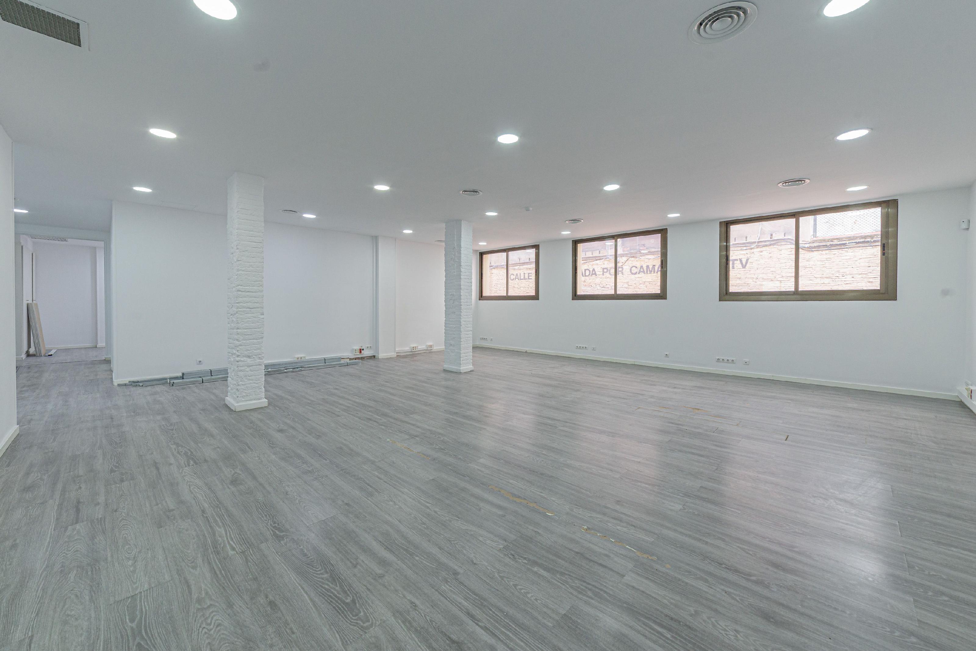 256006 Commercial Office for sale in Les Corts, Maternitat-Sant Ramon 41