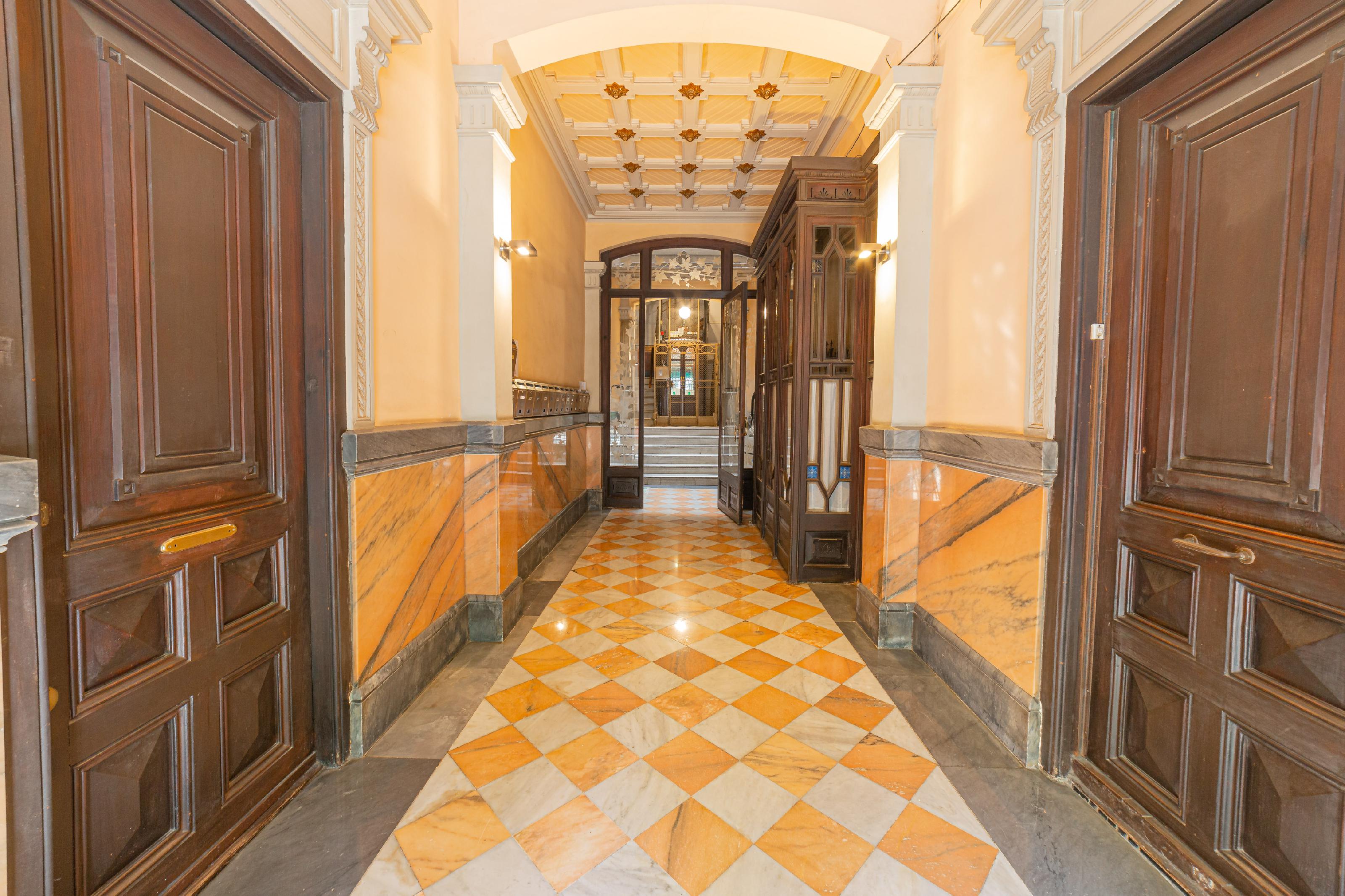 273416 Flat for sale in Eixample, Old Esquerre Eixample 5