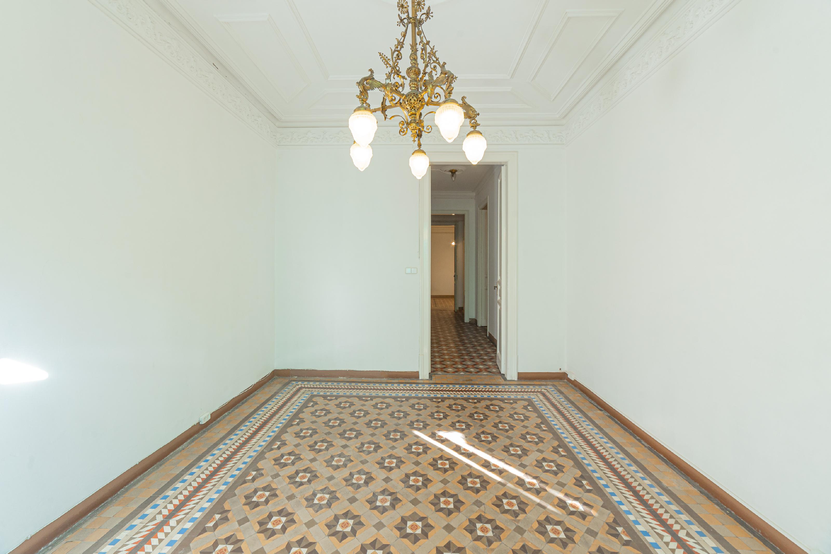 273416 Flat for sale in Eixample, Old Esquerre Eixample 21