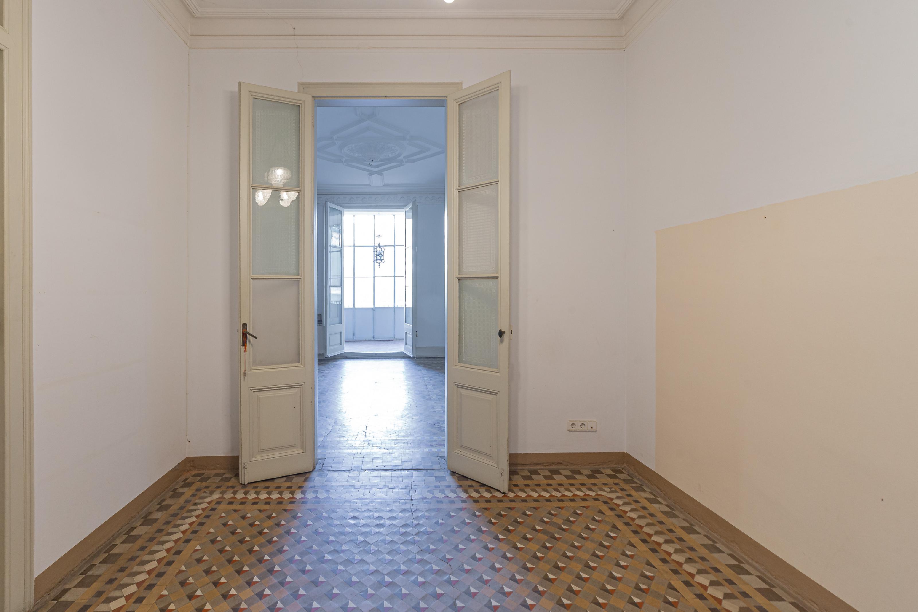 273416 Flat for sale in Eixample, Old Esquerre Eixample 22