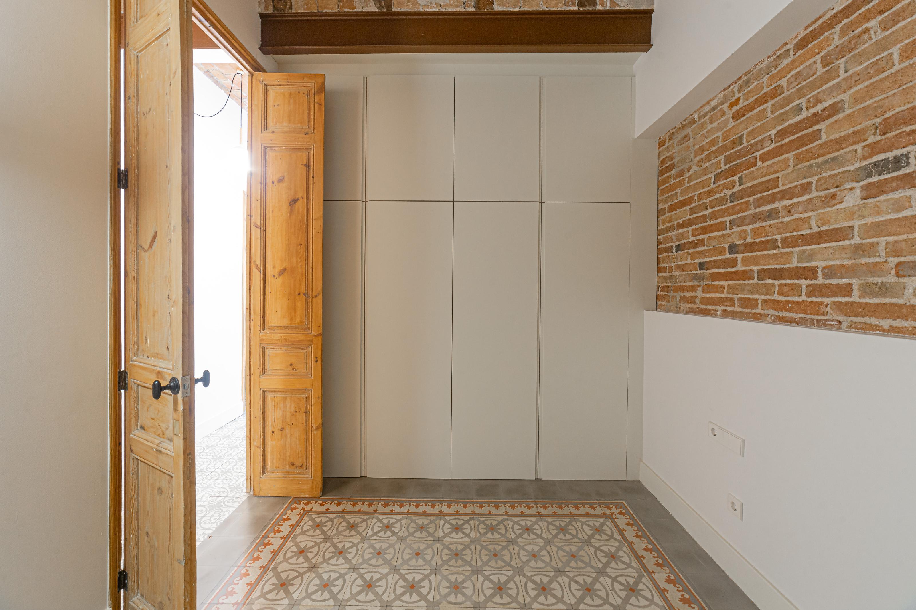 275557 Flat for sale in Eixample, Old Esquerre Eixample 26