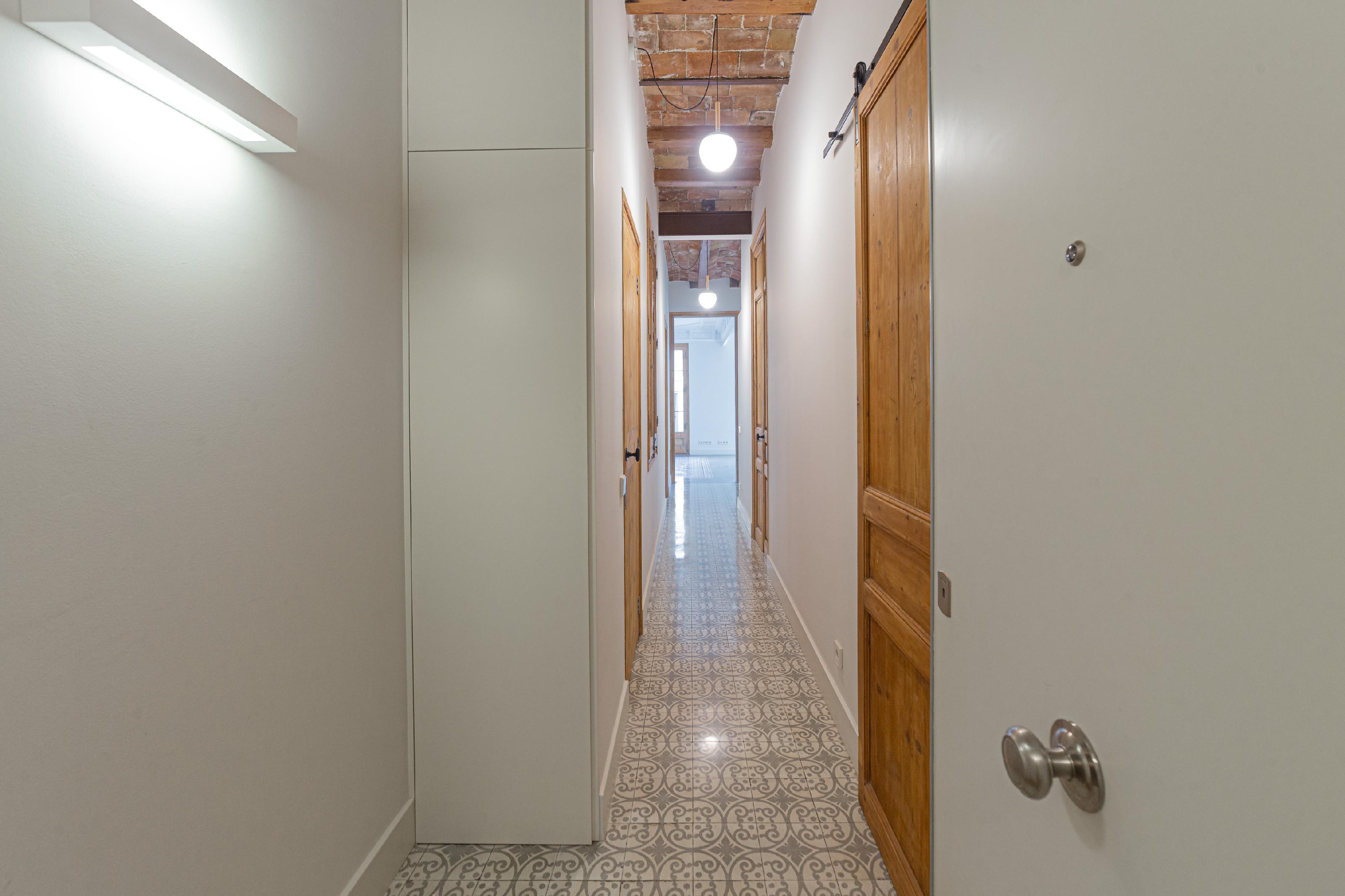 275557 Flat for sale in Eixample, Old Esquerre Eixample 8