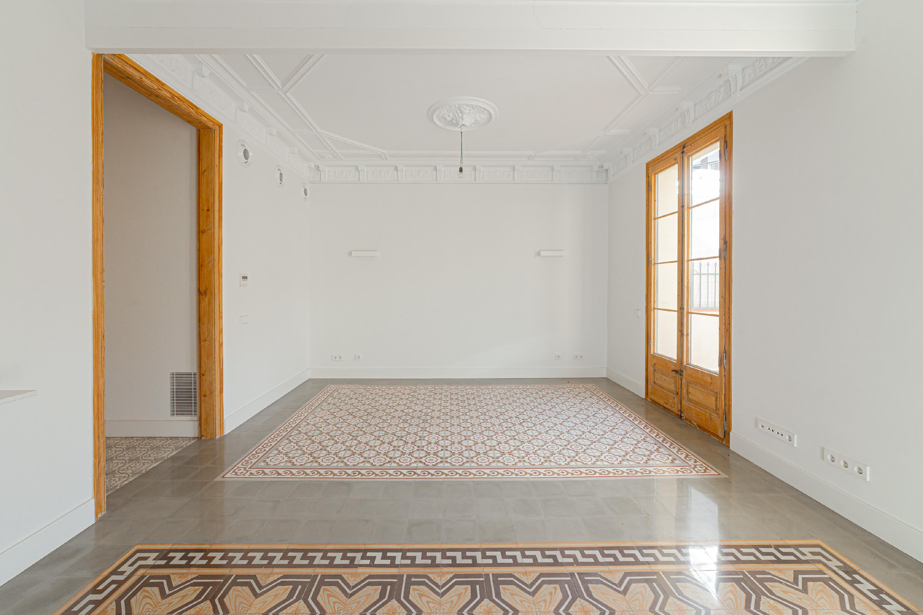 275557 Flat for sale in Eixample, Old Esquerre Eixample 19